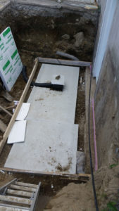 Préparation des travaux pose de dalle de béton, bordure de jardin et pavé uni à St-Jérôme - Paysagement Emmanuel Mathieu Dupont à St-Jérôme